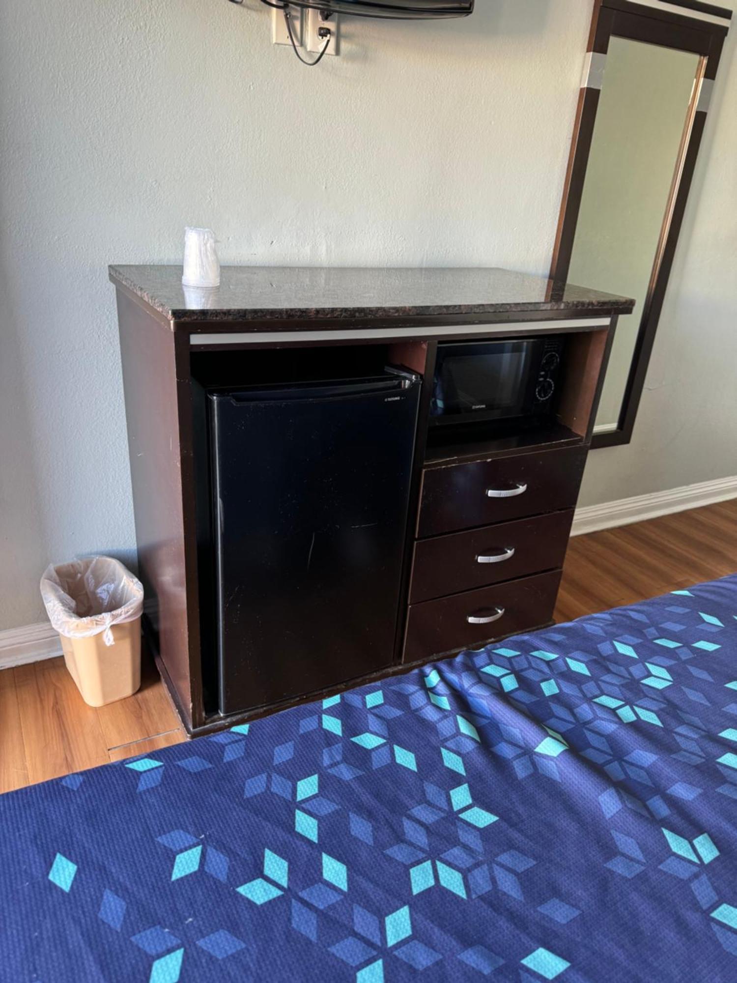 La Cienega Inn Motel ロサンゼルス エクステリア 写真